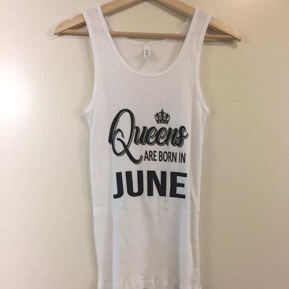 Queens are Born in June Tank Top size Medium - Picture 1 of 1